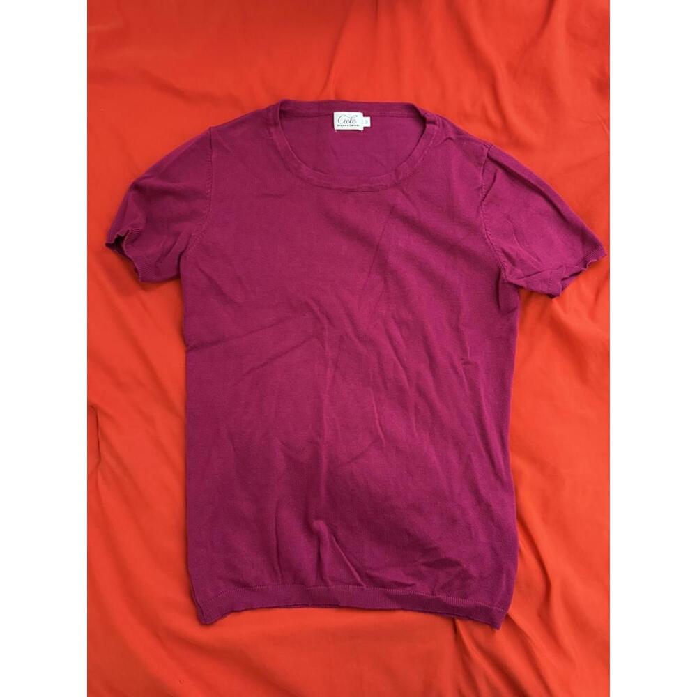 CIELO Knit T-shirt in Magenta (MEDIUM)